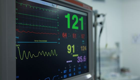 Medical vital signs monitor